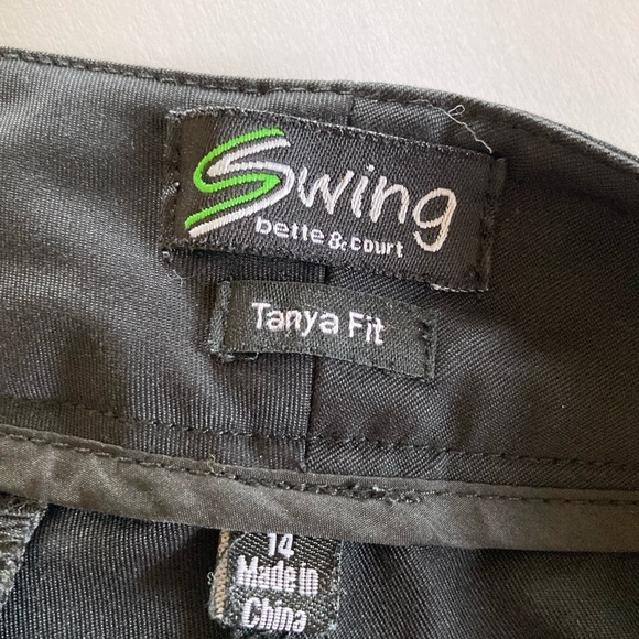 Women Bette & Court Swing Tanya Fit black crop Golf pants Bermuda shorts size 14 - Picture 5 of 7